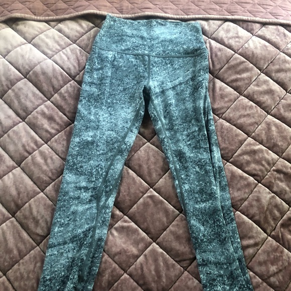 Lululemon leggings - Picture 2 of 4